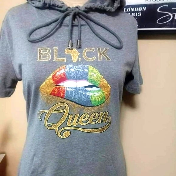 💥CLOSING Nov.1 SALE 💥 Ladies Gray Hoodie Dress - Picture 6 of 6